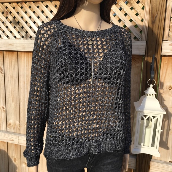 boutique Tops - WOVEN BACK ZIPPER WEAR FRONT OR BACK